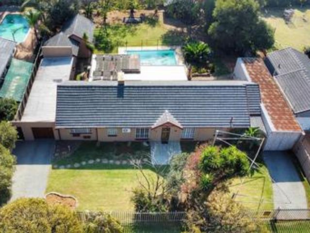 spacious 4 bedroom family home with.