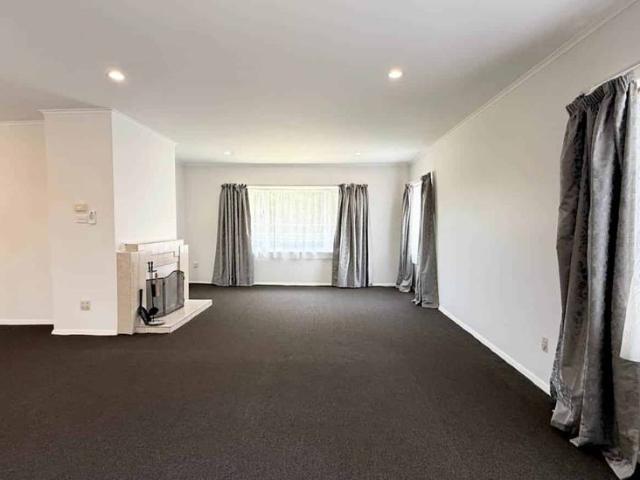 Spacious 4 Bedroom Family Home with Versatile.