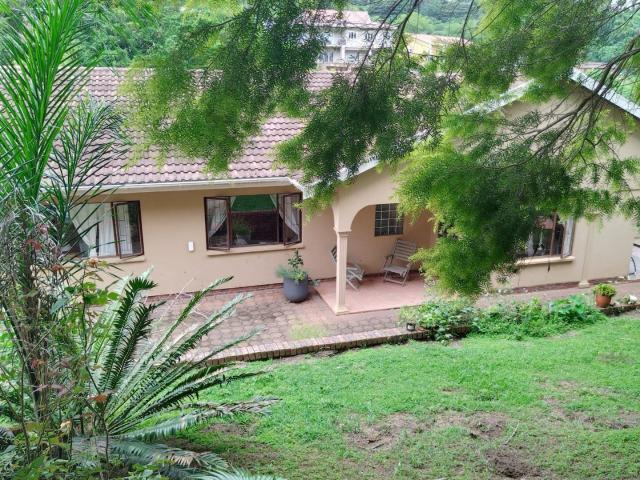 Spacious 4 Bedroom Family Home To Let In La Mercy
