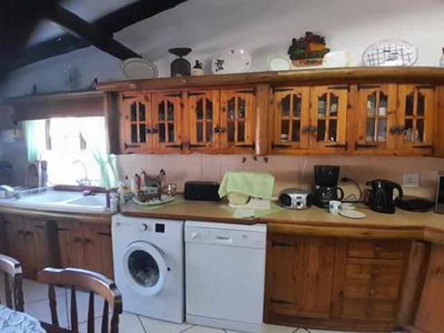 spacious 4 bedroom family house on t.