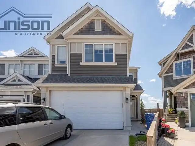 Spacious 4 Bedroom Home with 3.5 Bathrooms in Auburn Bay