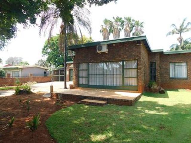 spacious 4 bedroom home in tranquil.