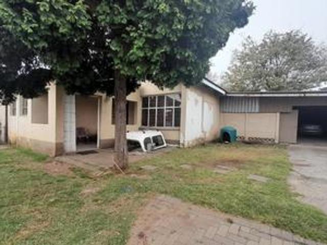 spacious 4 bedroom investment proper.