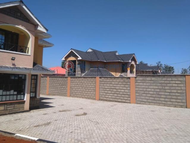 Spacious 4 Bedroom Maisonette On Quarter Acre With Study/dsq In Rongai