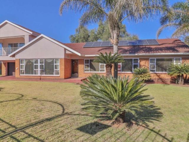 Spacious 4 Bedroom Rental Gem