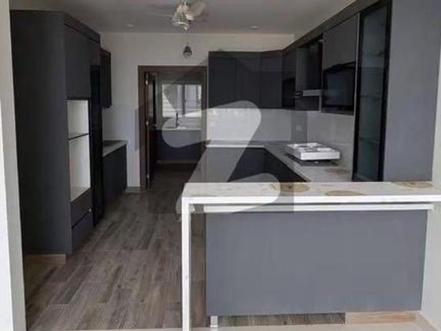 Spacious 4bed sea facing duplex apartment for rent in 70 riviera with all modern amenities Clifton Block 4