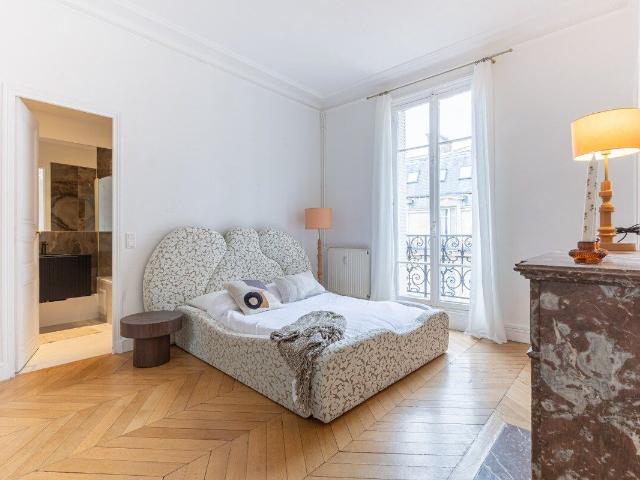 Spacious 4BR Luxury Apartment with AC in Neuilly sur Seine