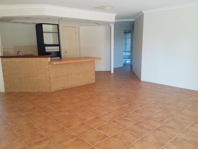 Spacious 4x2 Close to Schools & Parks