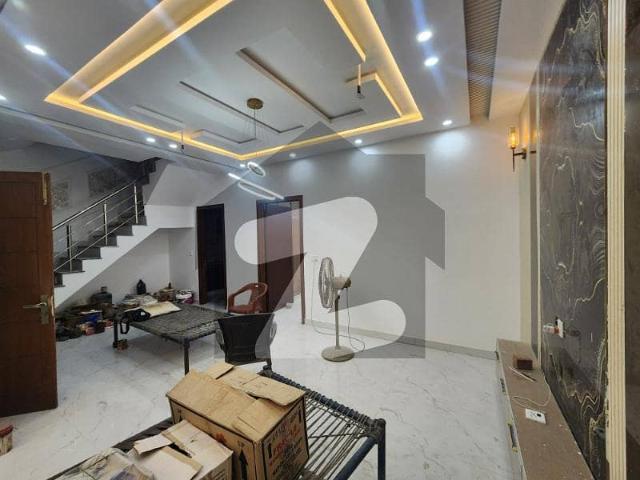 Spacious 5 Marla Ground Floor with 2 Beds for Rent in Pak Arab Housing Society