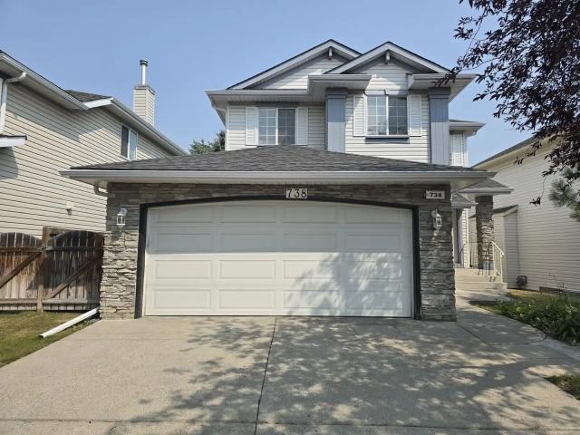 Spacious 5 Bedroom Family Home for Rent in Panorama Hills NW