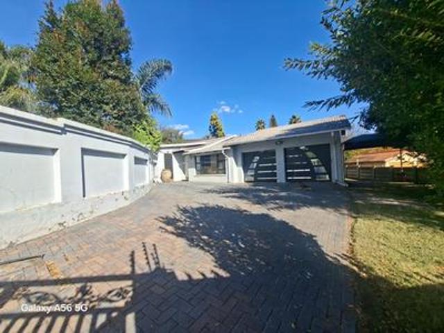 spacious 5 bedroom family home with.