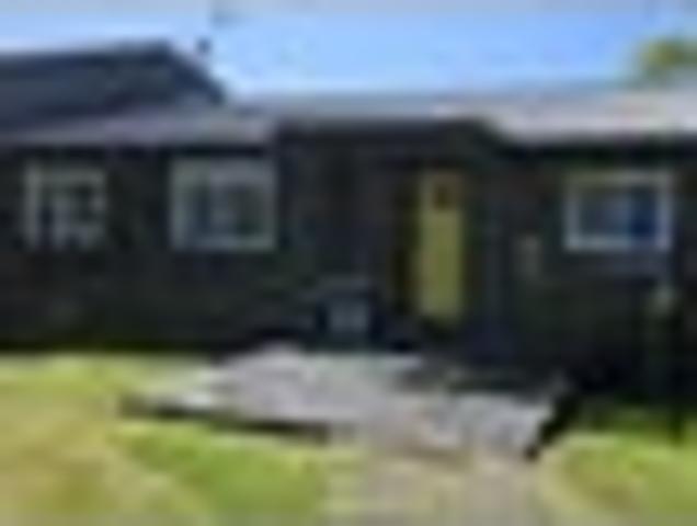 Spacious 5 bedroom House in the country