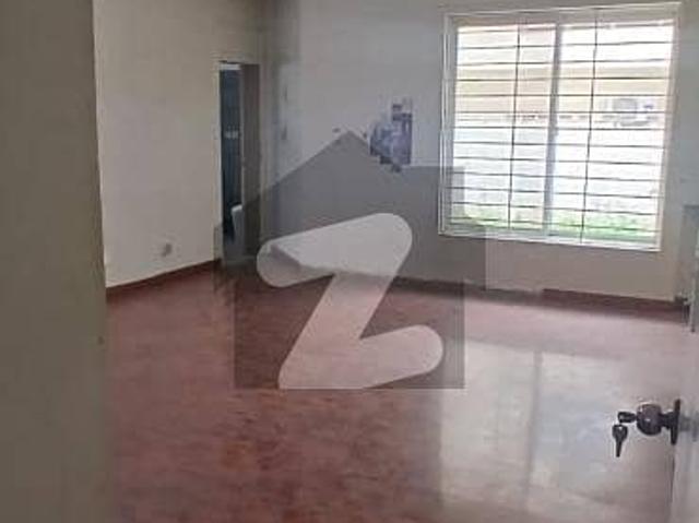 Spacious 666 SquareYards House Available For Sale In Prime Location Of F10