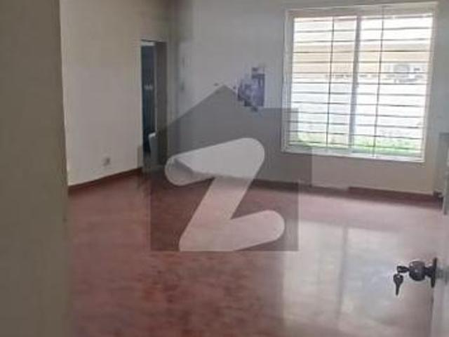 Spacious 666 SquareYards House Available For Sale In Prime Location Of F10 F 10