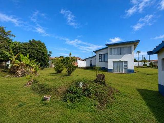 spacious 7 bedroom investment proper.