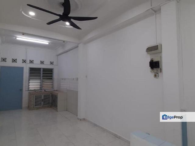 Spacious 7 Bedrooms 2 Storey Terrace House in Seremban Town for Sale