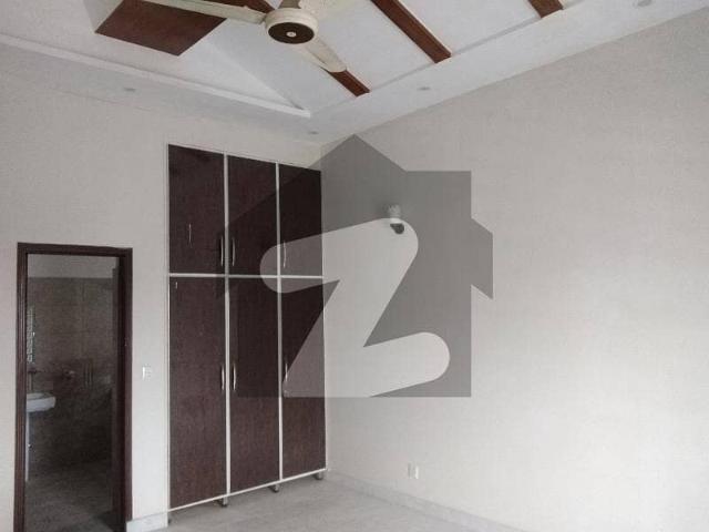 Spacious 8 Marla House Available For sale In Divine Gardens