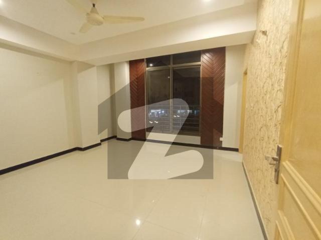 Spacious 927 Sq. Ft. Apartment for Rent 3rd Floor Ghazaini Heights, Faisal Town F 18