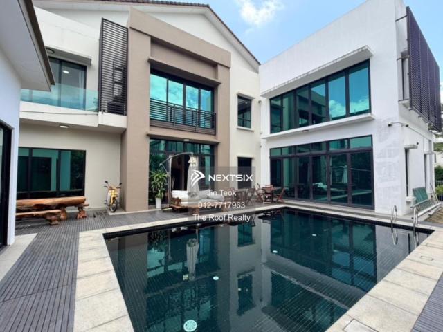 Spacious 1208 sqft Corner Unit ️Comes with 3 Car Parks 2 cover + 1 open ️Fully Furnished ️Freehold Non Bumi Lot ️Located in prime Seri Austin area with strong rental demand ️Gated & Guarded