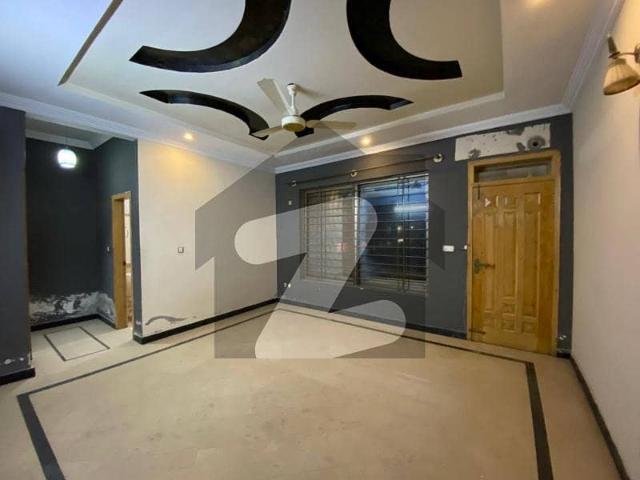 Spacious 14 Marla Upper Portion Available For rent In I 8/3