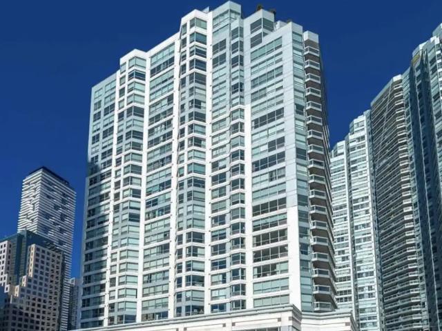 Spacious 1 bed 1 bath All Utilities, storage and parking included in Yonge and Queens Quay Available