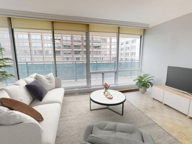 SPACIOUS 1 BED/ 1 BATH APARTMENT IN MIDTOWN TORONTO