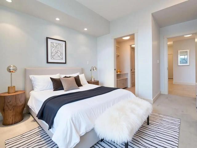 Spacious 1 bed + Den unit in a great location