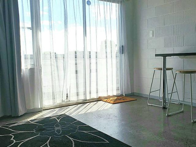 Spacious 1 bedroom, 1 bathroom with allocated off street parking