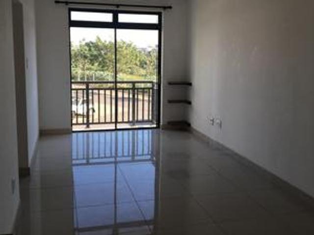 spacious 1 bedroom apartment in man.