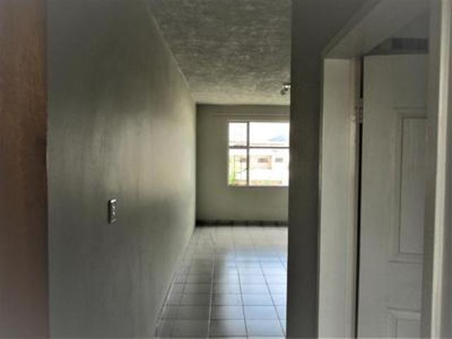spacious 1 bedroom apartment to let.