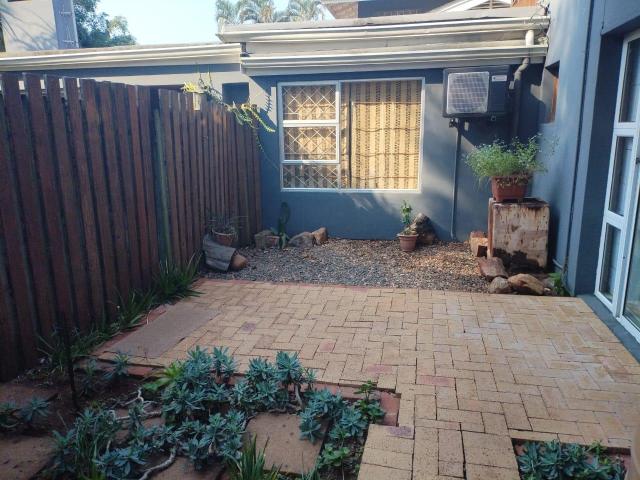 Spacious 1 bedroom garden cottage available immediately in La Lucia