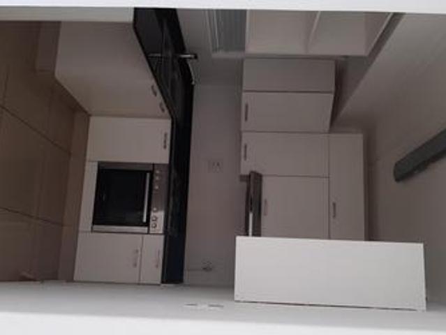 spacious 1 bedroom in manhattan mews.