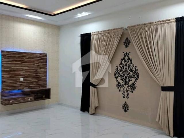 Spacious 1 Kanal House Available For sale In Bahria Town Sector E