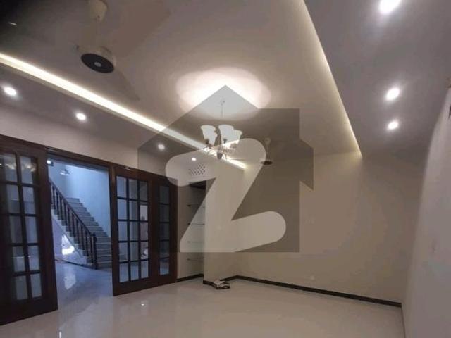 Spacious 1 Kanal House Available For Rent In F 10