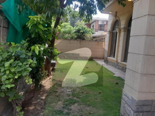 Spacious 1,000 Sq. Yard 33 Marla 5 Bedroom House with Study for Sale in F 7, Islamabad F 7