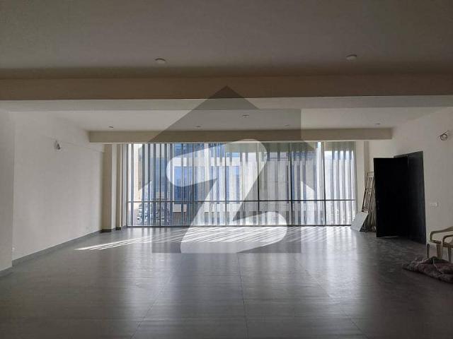 Spacious | 2000 sq ft | office availabe for rent in dha phase 6