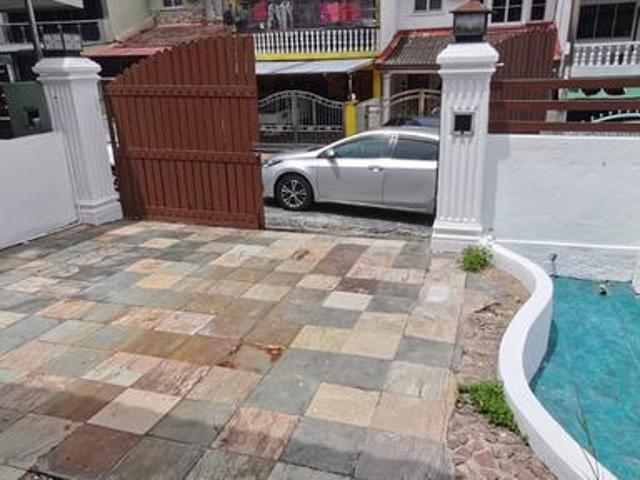Spacious 20x65 2Storey Terrace Freehold Near AEON Rawang