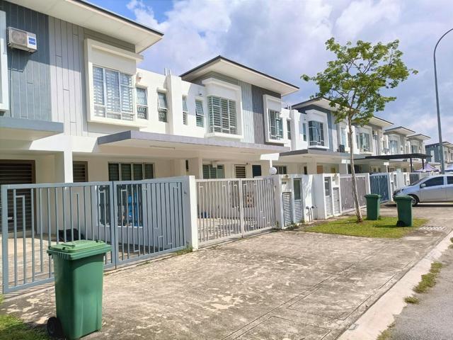 Spacious 20x70 4R3B Double Storey Prime Location Setia Ecohill 1