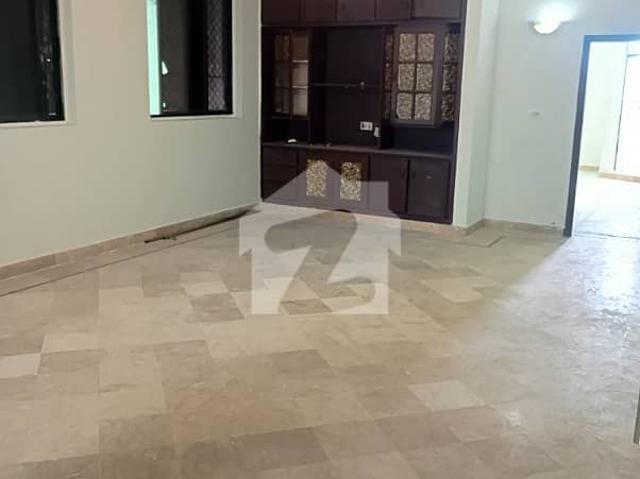 Spacious 2 bed family apartment for rent in f 11 prime location, f 11, islamabad