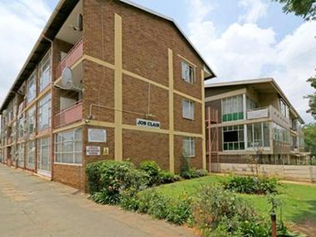 spacious 2 bedroom apartment on the.