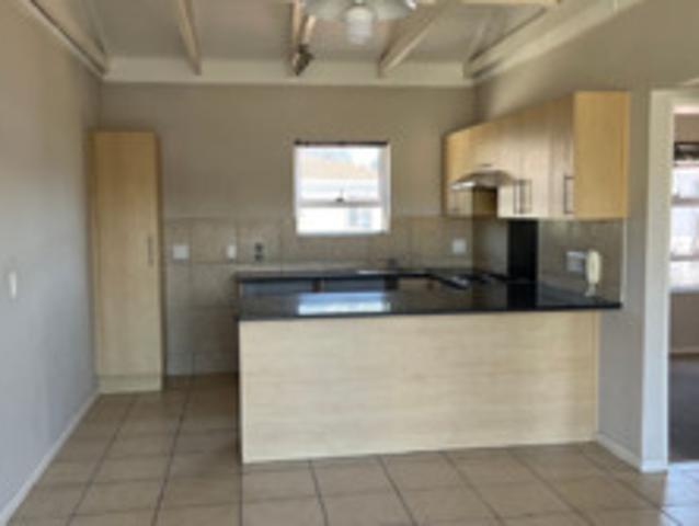 Spacious 2 Bedroom Apartment / Flat to Rent in Schoongezicht, Durbanville