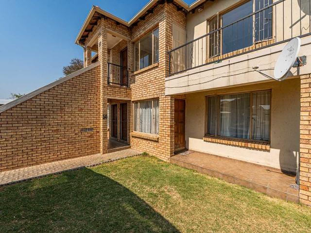 SPACIOUS 2 BEDROOM GROUND FLOOR APARTMENT