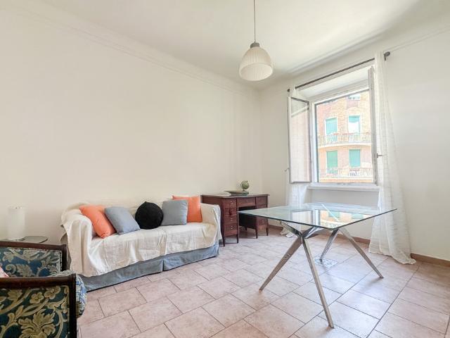 Spacious 2 Bedroom Flat near Rome City Centre