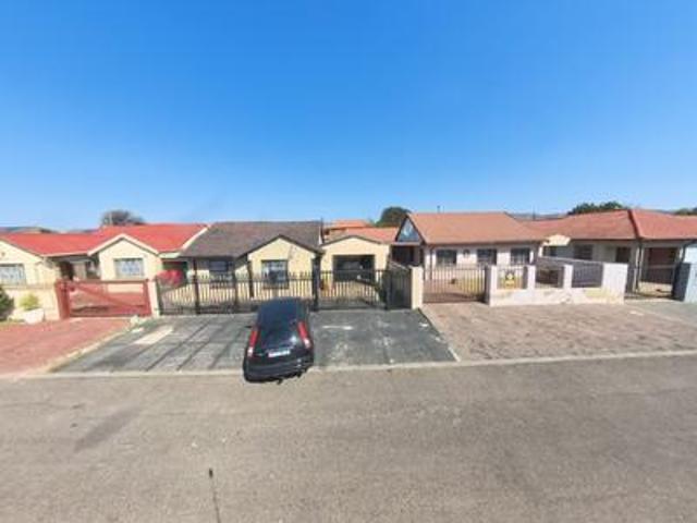 spacious 2 bedroom house