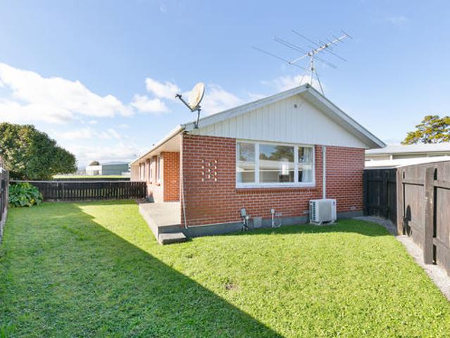 Spacious 2 Bedroom • Smart Start in Trentham