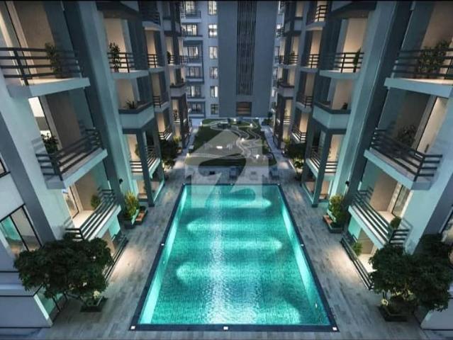 Spacious 2 Bedrooms Apartment with Lounge & Scenic Pool Views