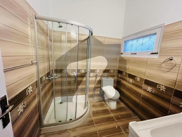 Spacious 2 Kanal 5 Beds Maintained Luxury House Available For Rent in E7 E 7
