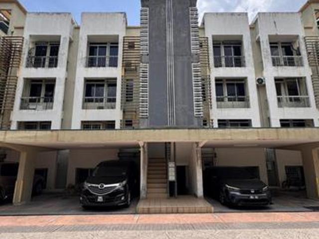 SPACIOUS 2 Storey Townhouse Cyberia Smarthouse Cyberjaya