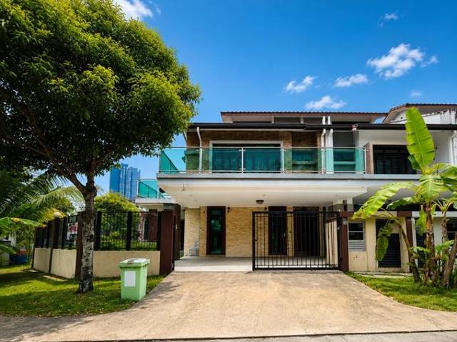 Spacious 2 Storey Corner Lot House in Denai Alam For Rent