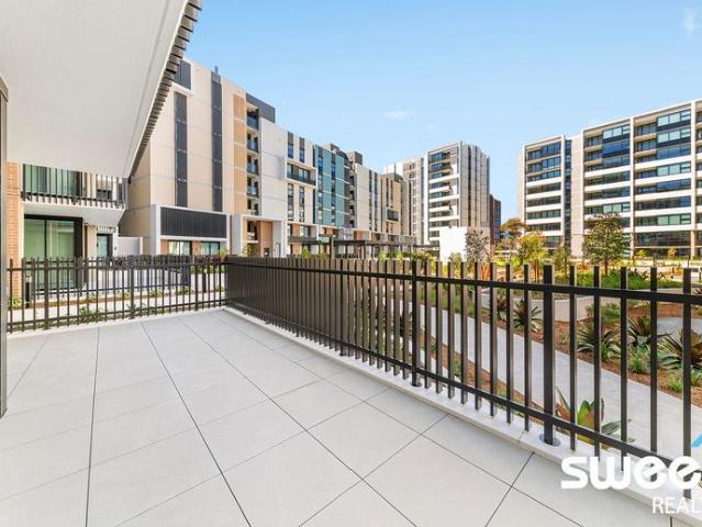 Spacious 2Bedroom Unit with Expansive Balcony